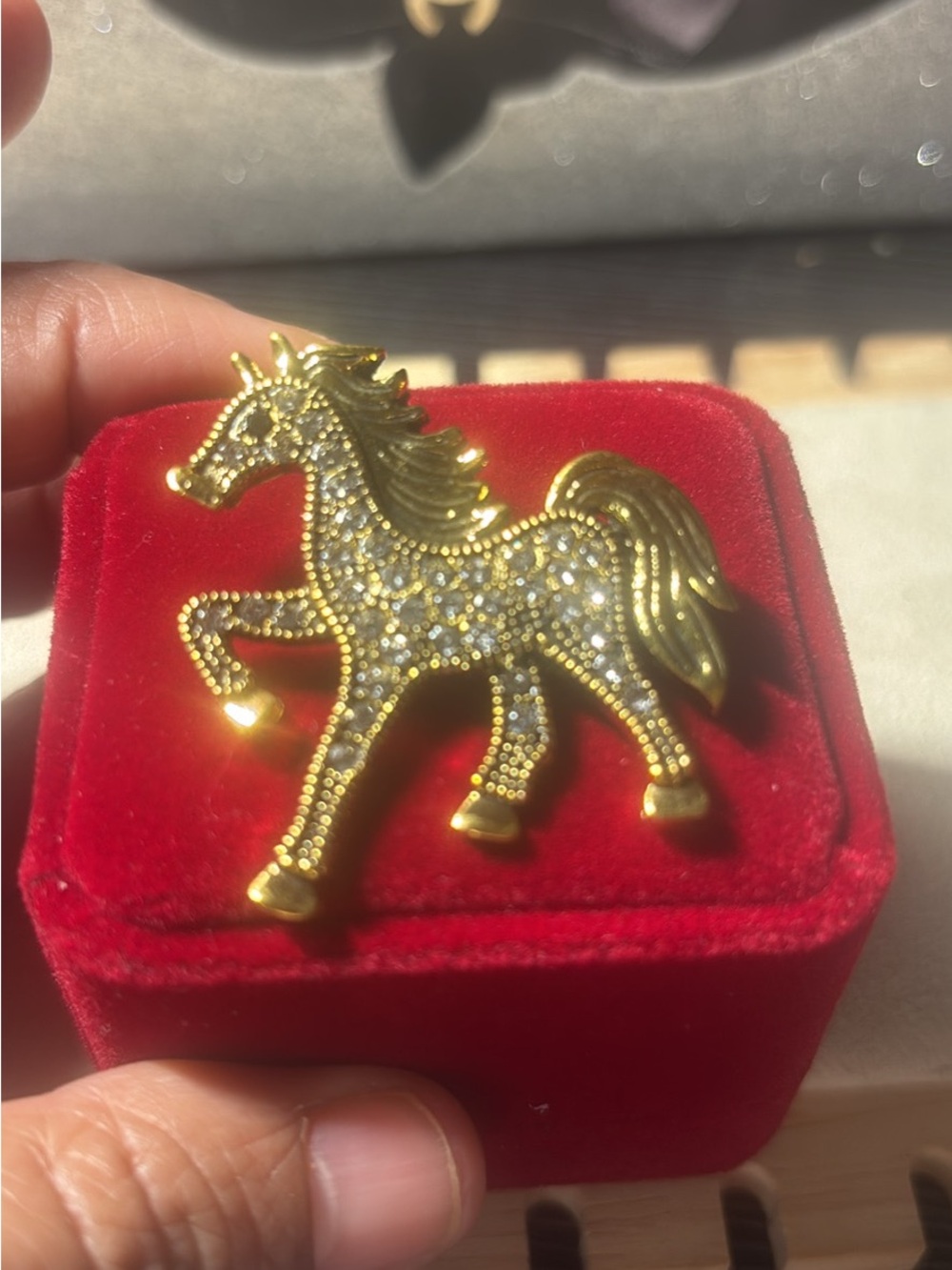 Gold-Tone Crystal Horse Brooch - Elegant Women’s Jewelry